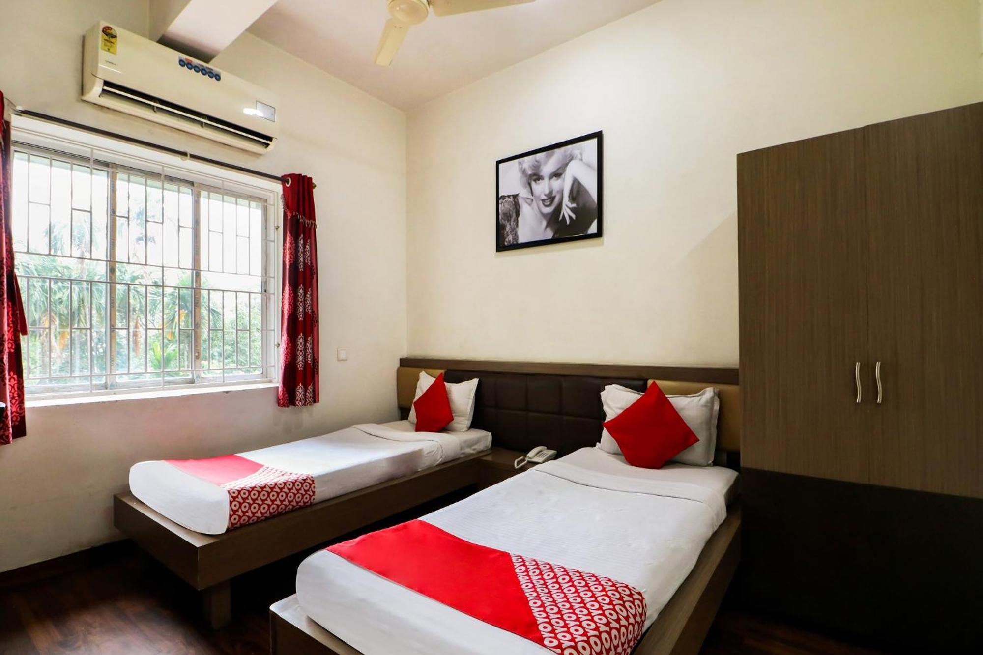Oyo Flagship 1805 Hotel Star Delight Panchuria Luaran gambar