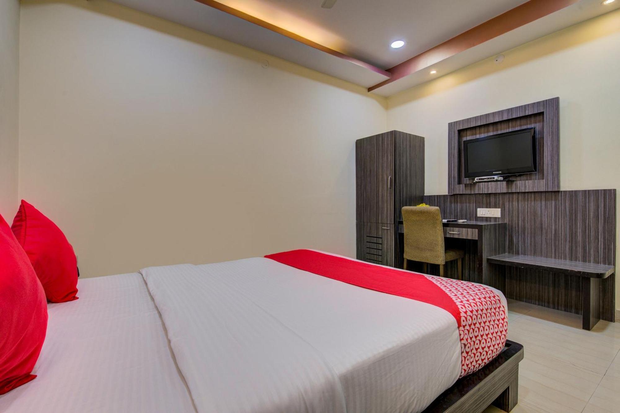 Oyo Flagship 1805 Hotel Star Delight Panchuria Luaran gambar