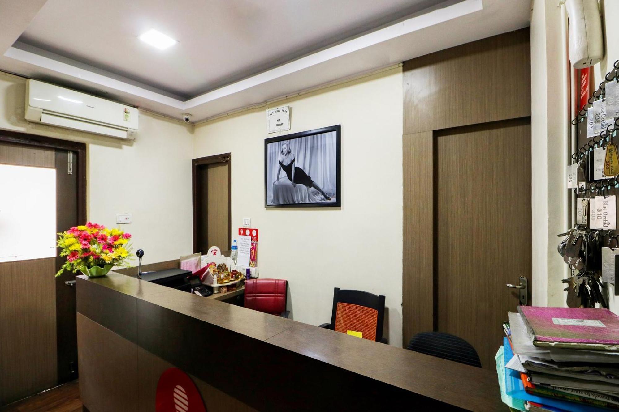 Oyo Flagship 1805 Hotel Star Delight Panchuria Luaran gambar
