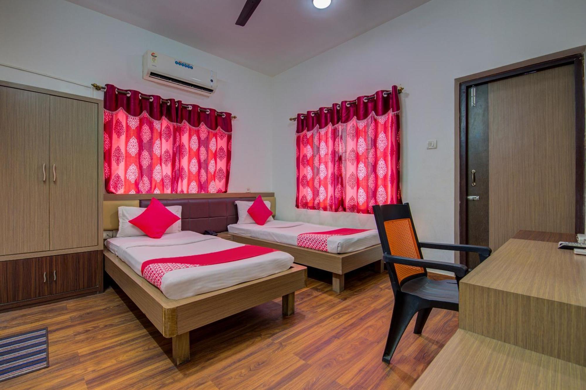 Oyo Flagship 1805 Hotel Star Delight Panchuria Luaran gambar