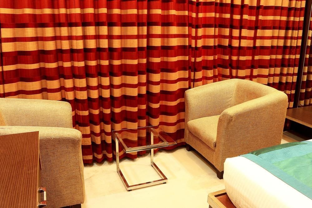 Oyo Flagship 1805 Hotel Star Delight Panchuria Luaran gambar
